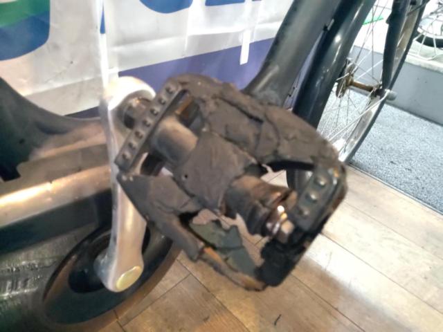 BRIDGESTONE Angelino2013年前後 22/26インチ 内装3段変速 8.9Ah 子乗せ電動アシスト自転車 ブラック