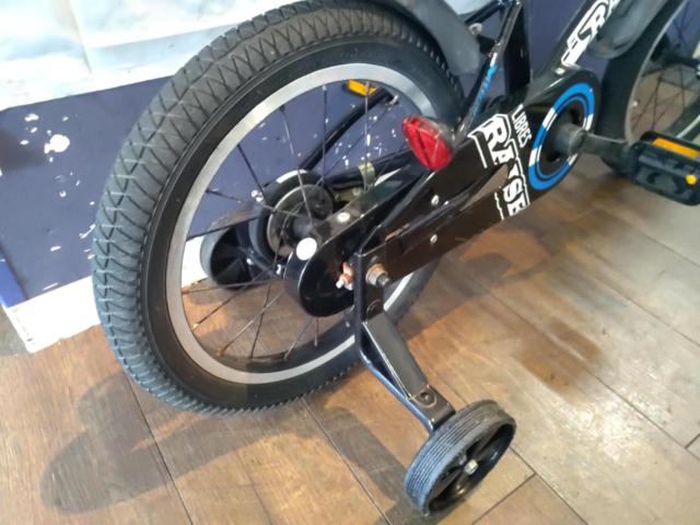 トイザらス RAISE 16x1.95インチ シングル キッズ自転車 ブラック×ブルー