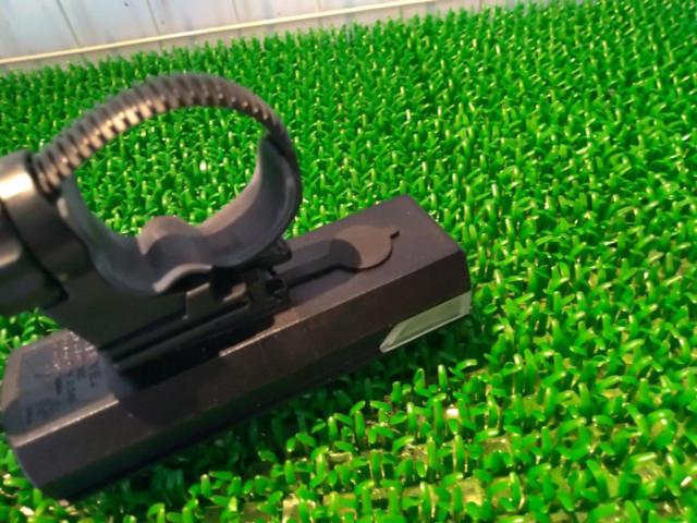 充電式 CATEYE AMPP300 HL-EL083RC ブラック フロント用ライト