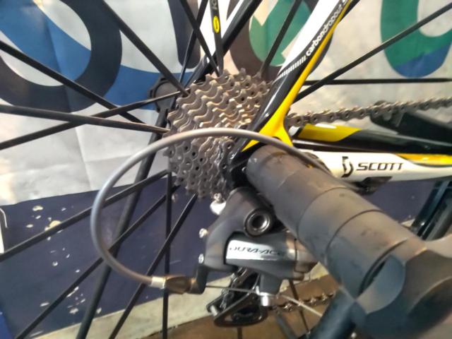 SCOTT ADDiCT RC 2011年モデル DURA-ACE組み 700x25C 2x10S カーボンロードバイク 適応身長:170～184cm