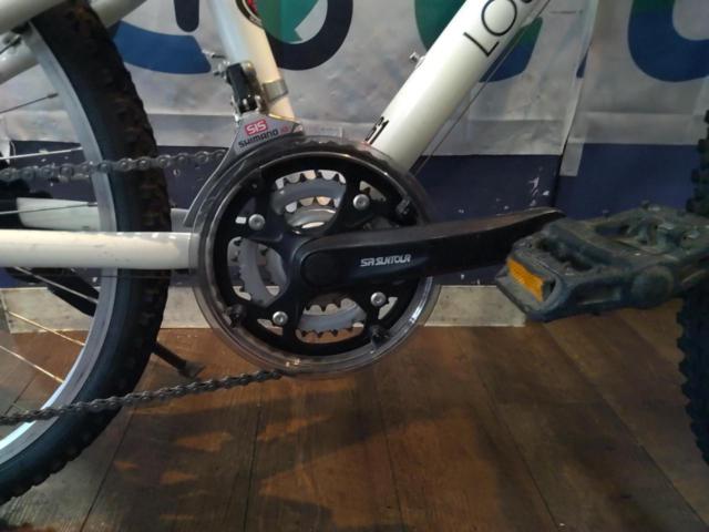 LOUIS GARNEAU J24 24x1.75インチ 3-7s キッズ自転車 ホワイト