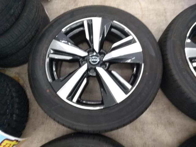 日産 エクストレイル/T33純正アルミホイール + DUNLOP SP SPORT MAXX 050 【タイヤ交換や車検などに!!】