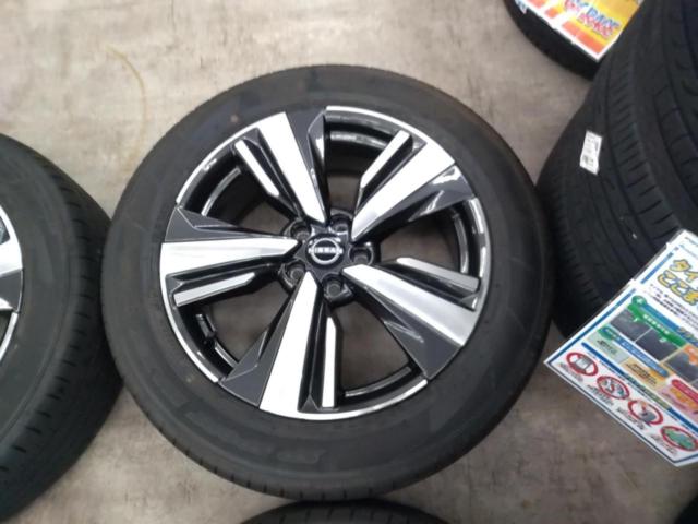 日産 エクストレイル/T33純正アルミホイール + DUNLOP SP SPORT MAXX 050 【タイヤ交換や車検などに!!】