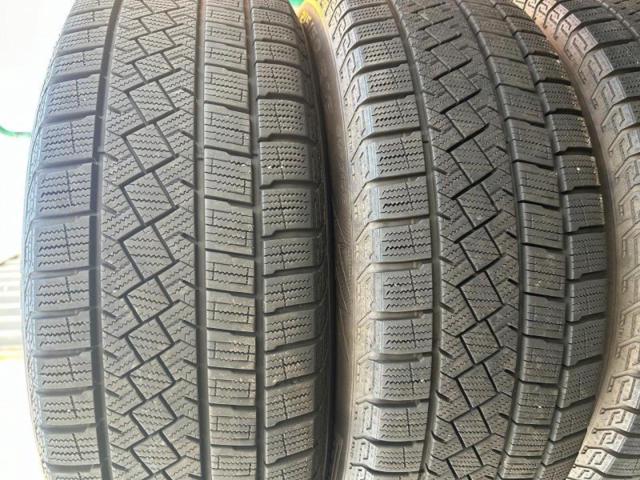 【トヨタ純正】 ヤリスクロス純正アルミホイール+【PIRELLI】ICE ZERO A SIMMETRICO
