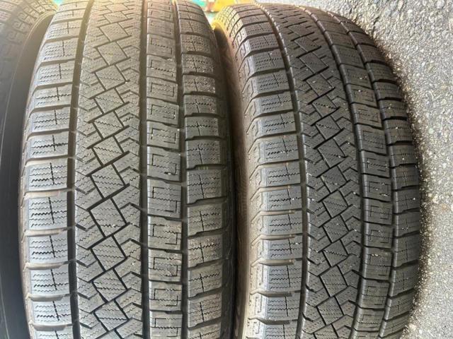 【トヨタ純正】 ヤリスクロス純正アルミホイール+【PIRELLI】ICE ZERO A SIMMETRICO