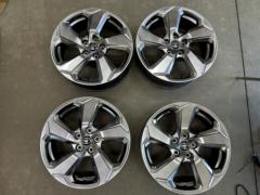 【トヨタ純正】 RAV4 Gグレード 前期純正アルミホイール