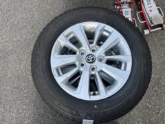 トヨタ純正(TOYOTA)  ヤリスクロス純正アルミホイール  + BRIDGESTONE(ブリヂストン) BLIZZAK VRX2