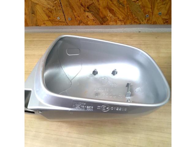 TOYOTA 純正ドアミラーカバー