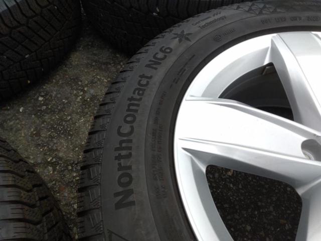 【輸入車純正】フォルクスワーゲン ティグアン純正アルミホイール+【Continental】NorthContact NC6