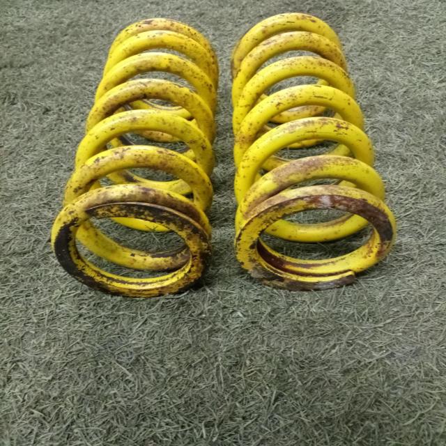 【メーカー不明】直巻きスプリング 2本セット