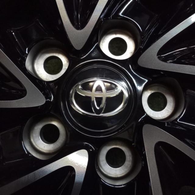 トヨタ純正(TOYOTA)  90系ヴォクシー 後期 S-Zグレード 純正ホイール  + TOYO(トーヨー) PROXES R60 2026年製造