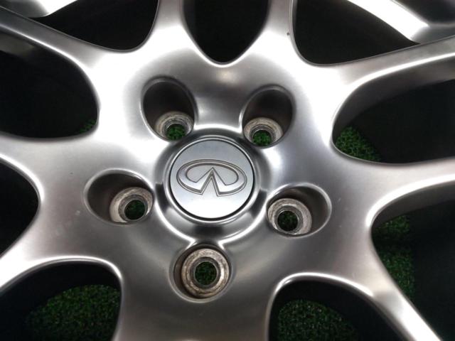 NISSAN(ニッサン) V35 スカイラインセダン 350GT-8/GTプレミアム純正ホイール + DUNLOP VEURO VE304 ※純正流用サイズ※