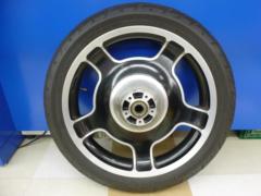 ★値下げしました★早い者勝ち★ HarleyDavidson FLTR純正ホイール + DUNLOP D408F  ※フロントのみ