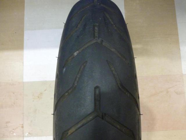 ★値下げしました★早い者勝ち★ HarleyDavidson FLTR純正ホイール + DUNLOP D408F  ※フロントのみ