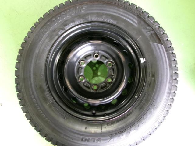 【溝タップリ高年式!】BRIDGESTONE BLIZZAK VL10 + TOYOTA 200系ハイエース純正スチールホイール