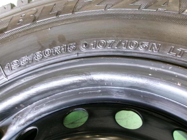 【溝タップリ高年式!】BRIDGESTONE BLIZZAK VL10 + TOYOTA 200系ハイエース純正スチールホイール