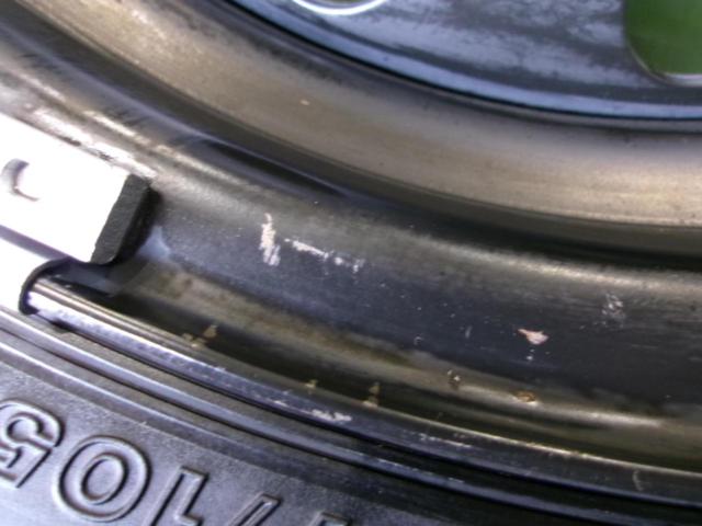 【溝タップリ高年式!】BRIDGESTONE BLIZZAK VL10 + TOYOTA 200系ハイエース純正スチールホイール