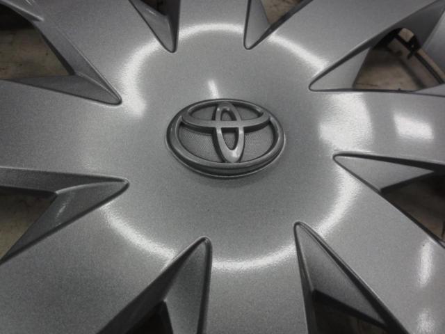 TOYOTA 純正ホイールキャップ  15インチ用 