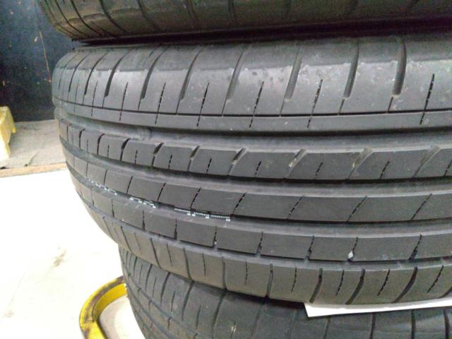 KENDA  KR203  215/65R16 4本