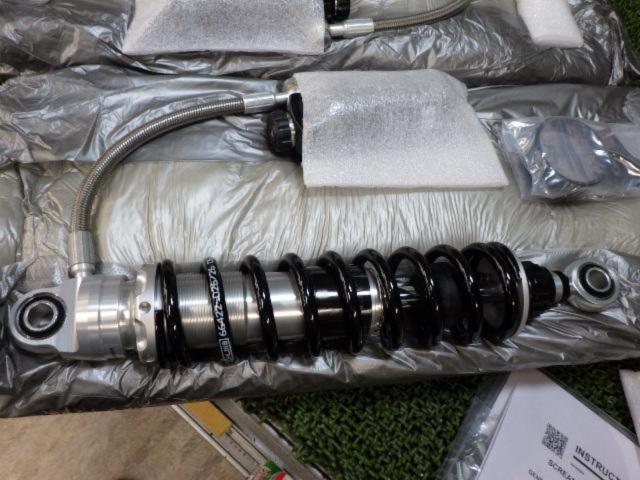 OHLINS part number: HD
046/Screamin' Eagle Part Number 54000350
Rear suspension with remote reservoir
