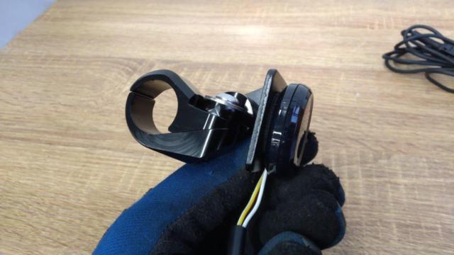 【KOSO】 テンプメーター レッド 温度センサーアダプターセンサー付属(M10×P1.25)