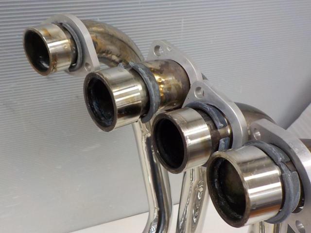 Moriwaki
Engineering
Megaphone full exhaust muffler with two outlets
CB1100:2019-
CB1100EX/RS: 2017-