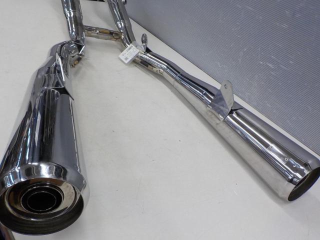 Moriwaki
Engineering
Megaphone full exhaust muffler with two outlets
CB1100:2019-
CB1100EX/RS: 2017-