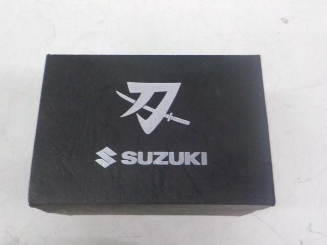 SUZUKI(スズキ) 3Dクリスタル オブジェ KATANA 刀
