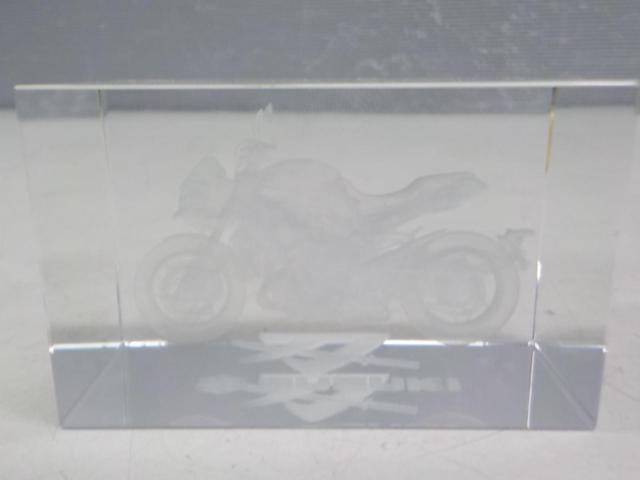 SUZUKI(スズキ) 3Dクリスタル オブジェ KATANA 刀