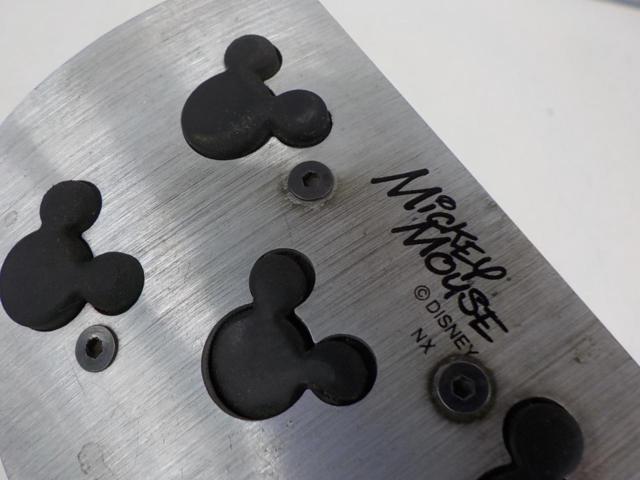 ナポレックス WD-164 Mickey Mouse/ミッキーマウス  スポーツペダル2個セット  【汎用/AT車専用】
