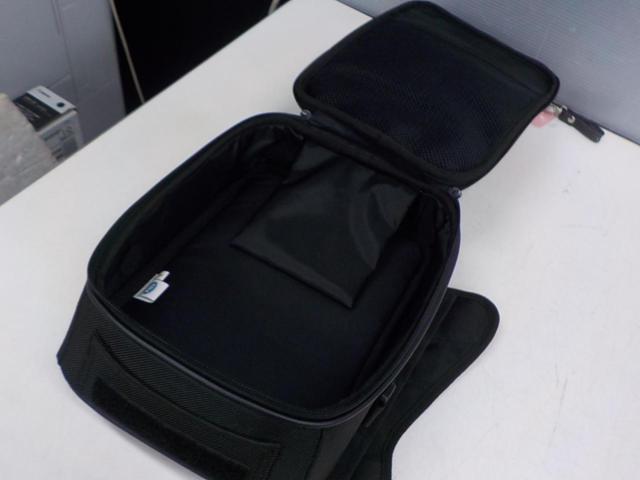 MOTO FIZZ MFK-084 スラントタンクバッグM 容量:5.1L