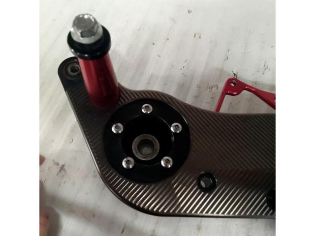 2 BURIAL
Swing arm