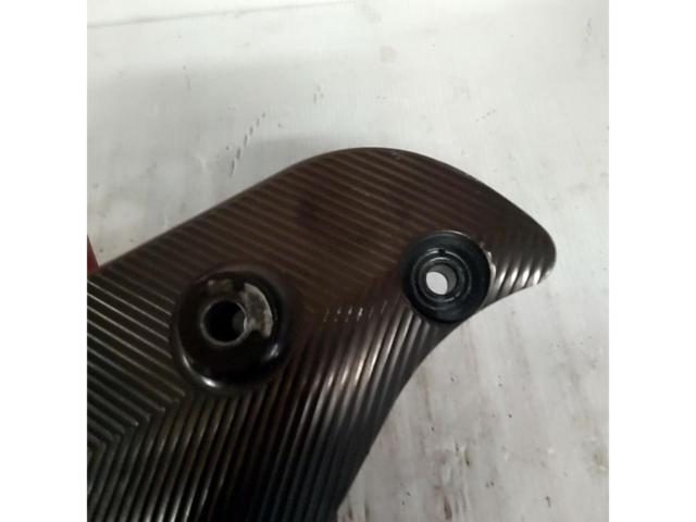 2 BURIAL
Swing arm