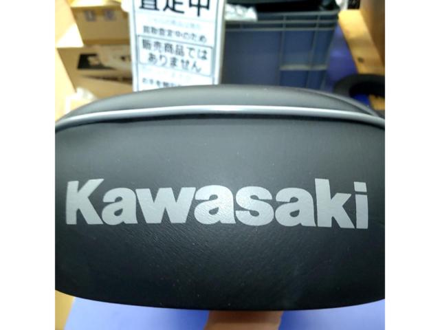 【KAWASAKI】純正シート W800(’21)外し