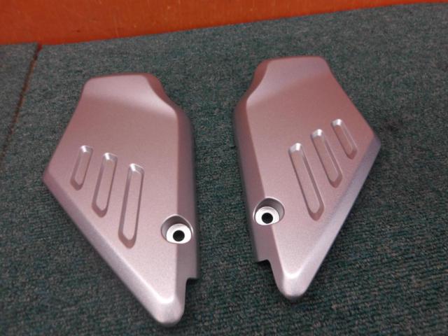 Z650RS【KAWASAKI(カワサキ)】純正サイドカバー左右セット