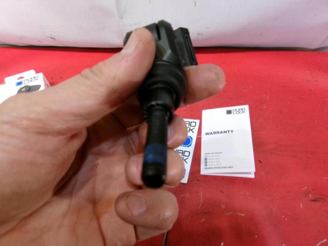 【QUAD LOCK】 QLM-HBC-PRO_QUAD HANDLEBAR CLAMP MOUNT PRO(ハンドルバークランプマウント PRO)