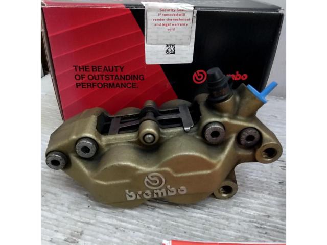 Brembo 4Pキャスティングキャリパー