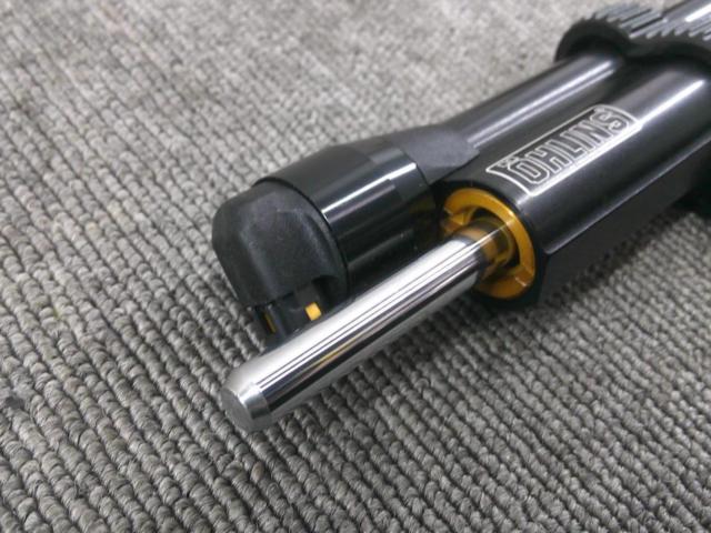 KAWASAKI ZX-10R ('22 California specification)
Kawasaki genuine OHLINS
Orleans
Steering damper body only