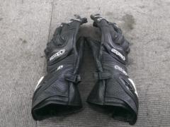 Size MALpinestarsGP
PRO
R3
RACING