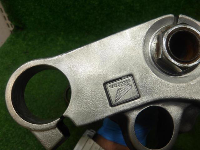 NSR250 (removed from MC21) HONDA genuine part
Steering stem
41Φ&
HONDA genuine
With the top bridge