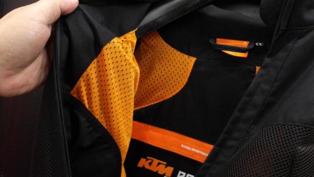 サイズ:M KTM ナイロンジャケット(春夏もの)