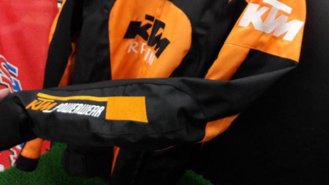サイズ:XXL KTM ナイロンジャケット(秋冬物)