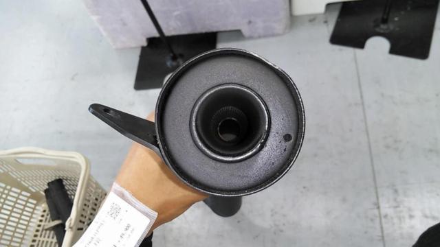 8 Moriwaki
Black short tube