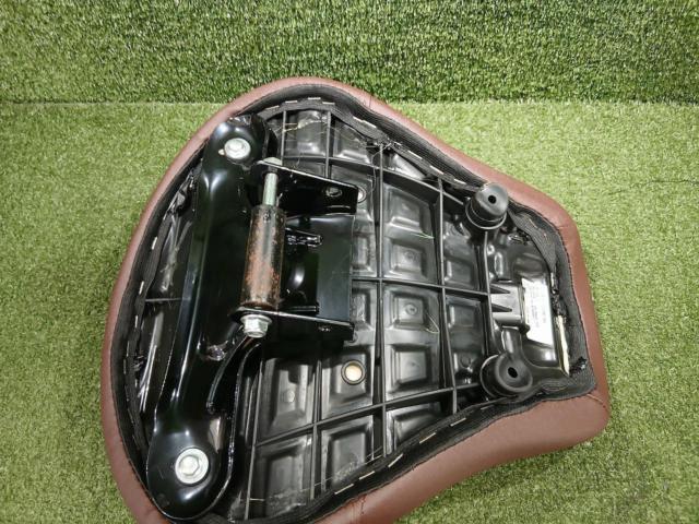 【Royal Enfield/ロイヤルエンフィールド】純正メインシート/フロントシート  ブラウン 品番:5015290010 クラシック350 (Classic 350)外し