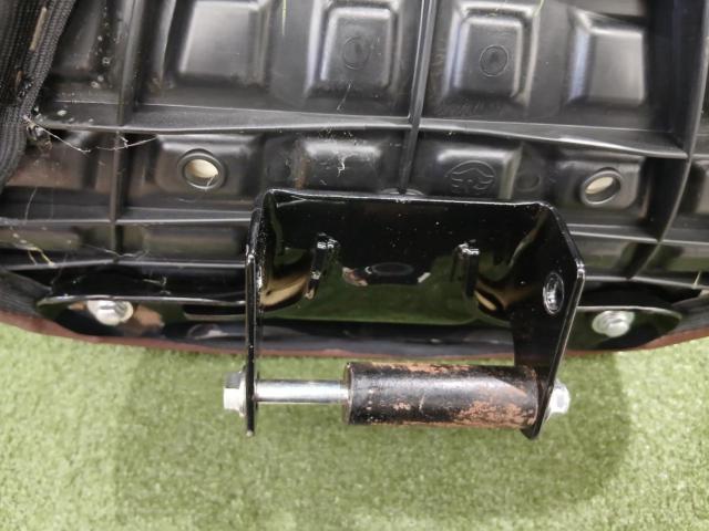 【Royal Enfield/ロイヤルエンフィールド】純正メインシート/フロントシート  ブラウン 品番:5015290010 クラシック350 (Classic 350)外し