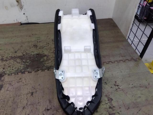 3KAWASAKI KLX125純正シート
