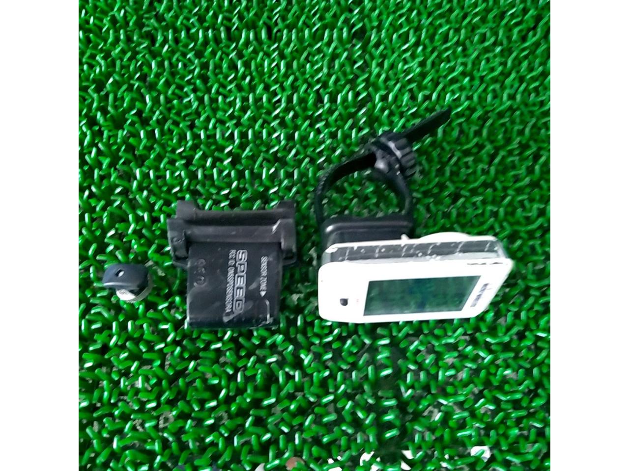 ※角傷 CATEYE MICRO WIRELESS サイクルコンピューター