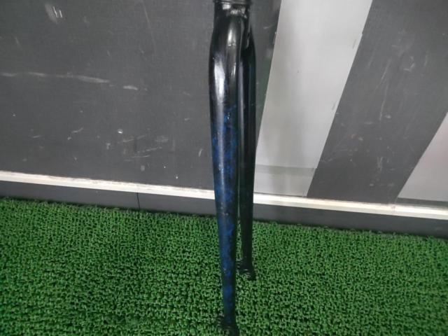 コラム長220mm/エンド幅100mm/700C用? メーカー不明 1-1/8インチフロントフォーク