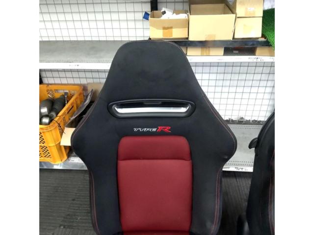 HONDA
Civic Type-R/FD2 genuine reclining seats
Driver's seat / passenger's seat set