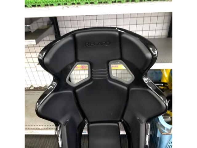 RECARO
PRO
RACER
RMS
2700G
FRP